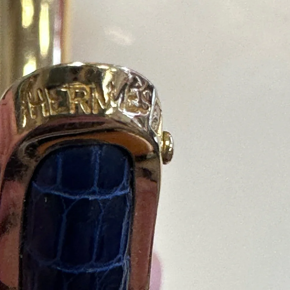 Hermes women’s Gold and Blue leather Bracelet- GORGEOUS! EXCELLENT CONDITION! - Picture 5 of 16